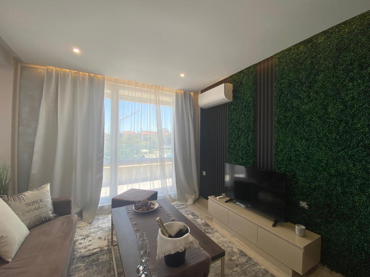Paradiso 'В' 607 Large Luxury Apartment Nesebar Buitenkant foto
