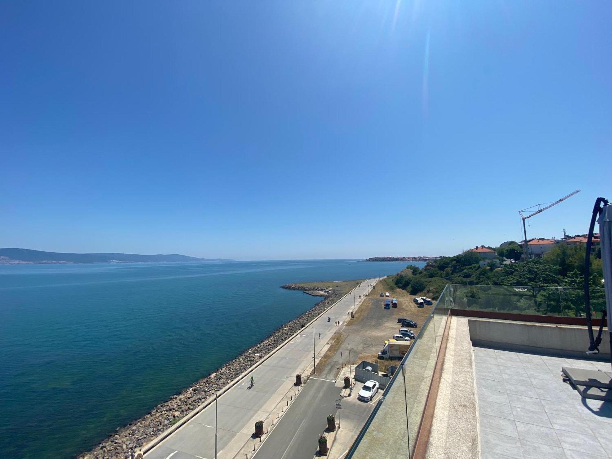 Paradiso 'В' 607 Large Luxury Apartment Nesebar Buitenkant foto