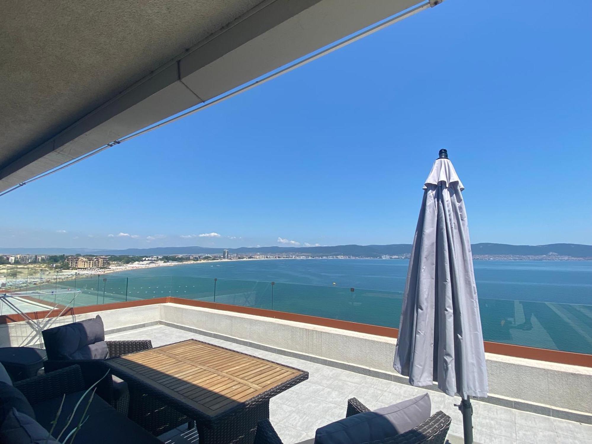 Paradiso 'В' 607 Large Luxury Apartment Nesebar Buitenkant foto